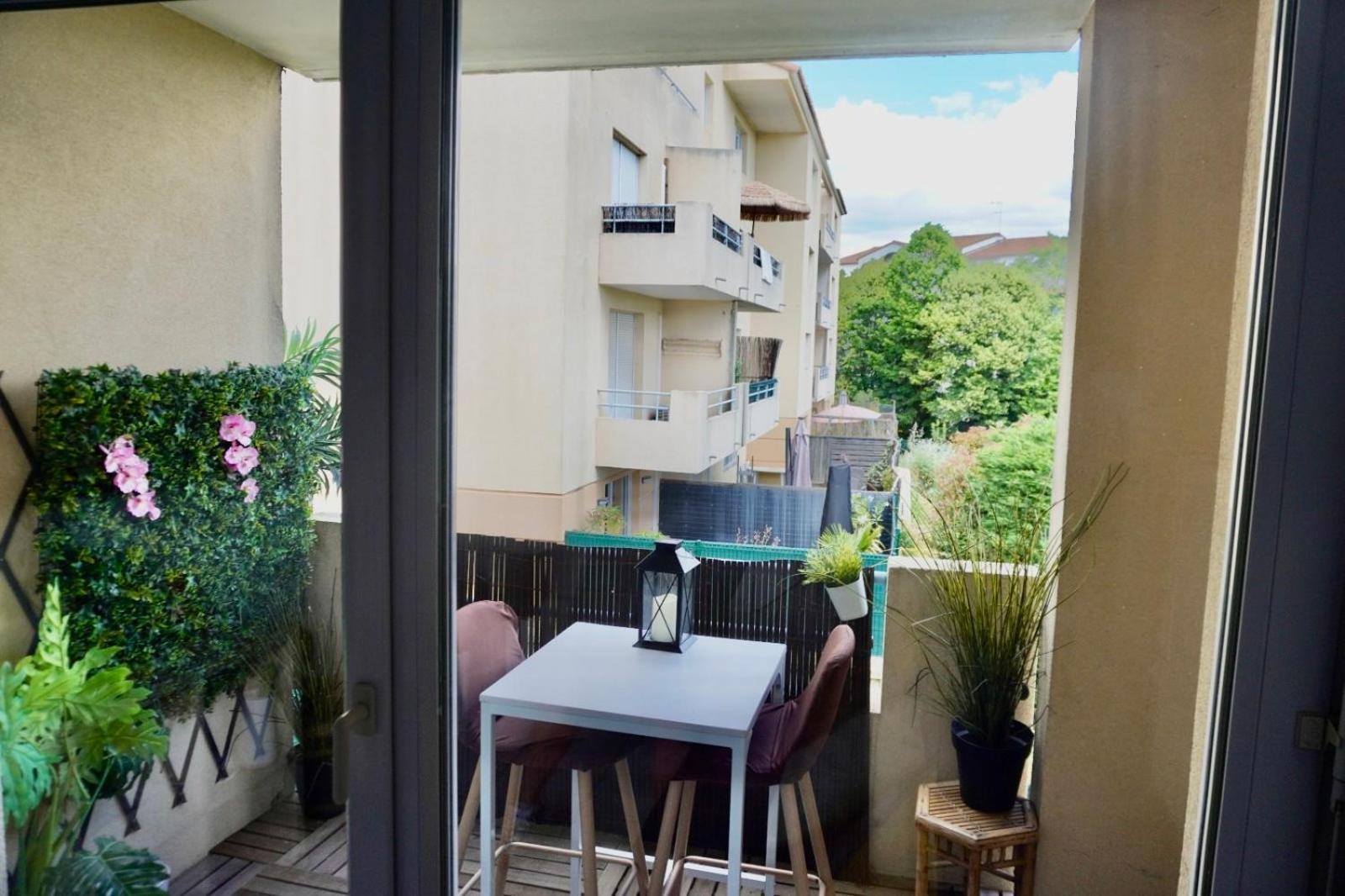 T2 Lumineux Et Piscine Διαμέρισμα Μονπελιέ Εξωτερικό φωτογραφία